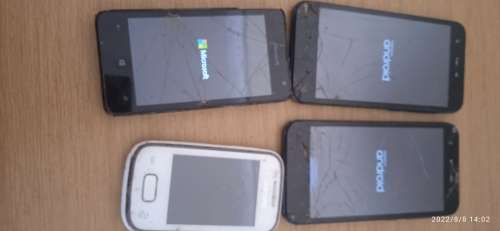 Lot of 4 Cellphones