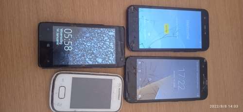 Lot of 4 Cellphones