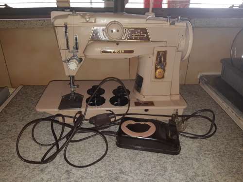 Vintages Singer 411