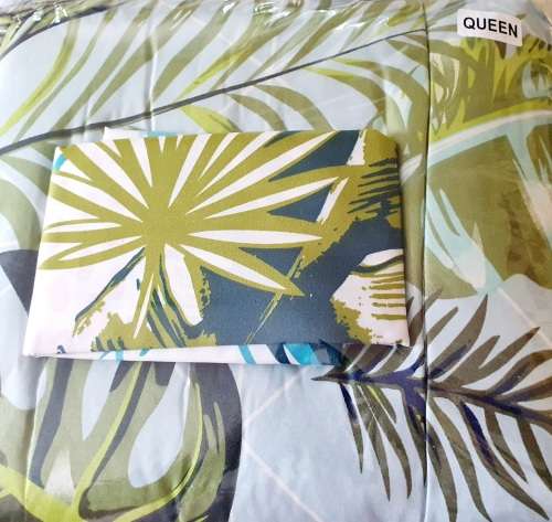 The Tropical Hawaiian Comforter Set (Queen)