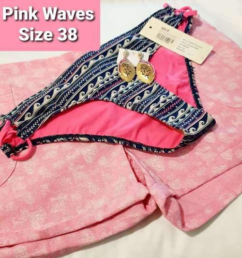 SWIMWEAR Roxy Pink Waves Bikini Bottoms and Summer Shorts (Size 38)