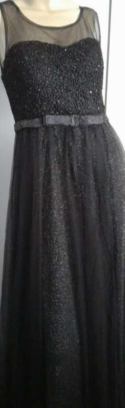 Elegant Formal Black Dress (M)