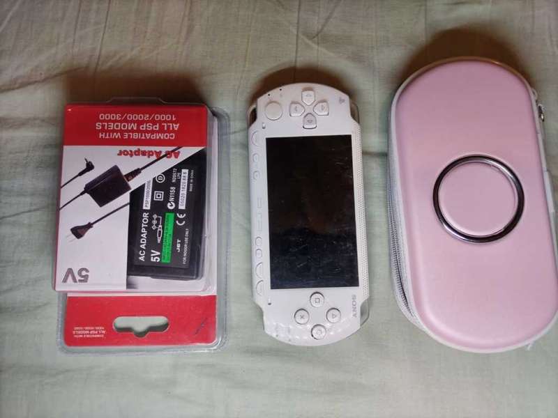 PSP 1000 Jameson White