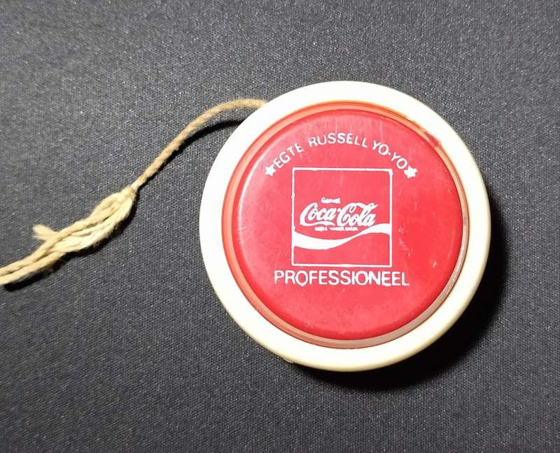 RARE SOUTH AFRICAN ENG/AFRIKAANS COKE YOYO !!!!!!