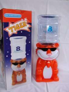 TIGGER KIDZ WATER / JUICE DISPENSER - EVERY CHILD SHOULD HAVE ONE!!