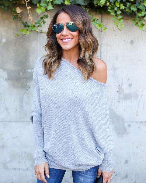 !!! NEW ARRIVED!!! FASHIONABLE OFF SHOULDER LONG SLEEVE TOP IN SIZE 34