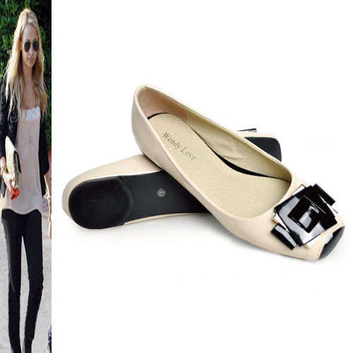 Elegant Shoes in Blue and Cream