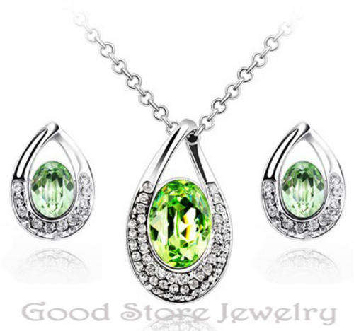 DAZZLING PERIDOT SWAROVSKI NECKLACE IN 18K WHITE GOLD CLAD