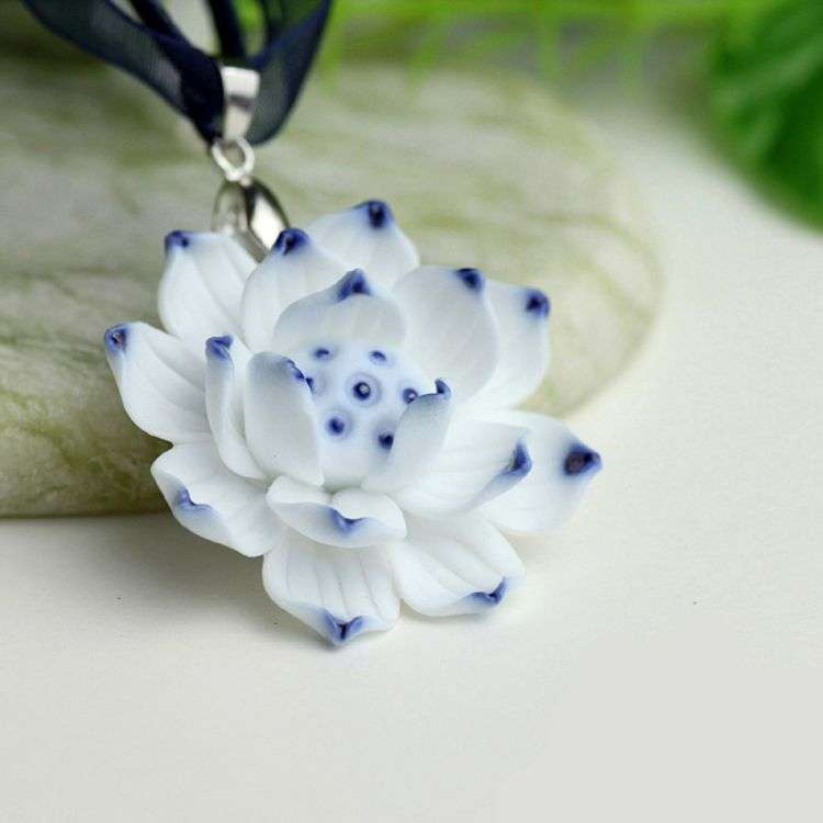 HANDMADE CERAMIC NECKLACE