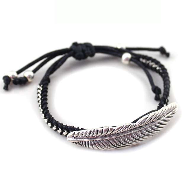 FASHIONABLE ADJUSTABLE BRACELET