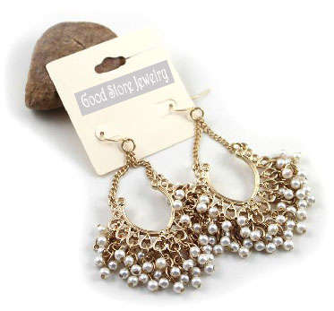 !!! NEW ARRIVAL!!! FASHIONABLE PEAR EARRINGS