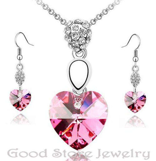 DAZZLING SWAROVSKI HEART ACCESSORIES SETS