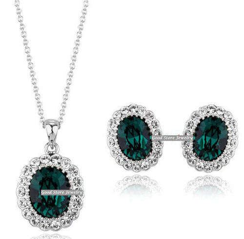 DAZZLING DARK BLUE  SWAROVSKI ACCESSORIES SET IN 18KGP