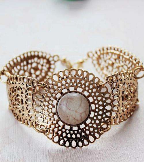 !!! NEW ARRIVAL!!! FASHIONABLE BANGLE