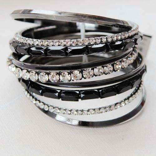 !!! NEW ARRIVAL!!! FASHIONABLE BANGLE