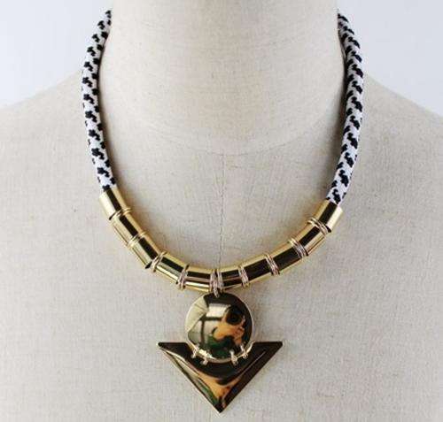 !!! NEW ARRIVAL!!! FASHIONABLE NECKLACE