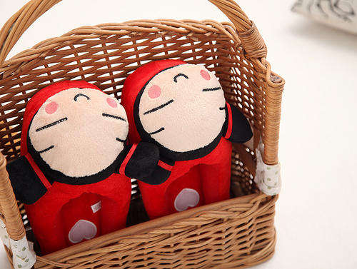 !!! CLEARANCE !!! Cute Home Interior Plush Red Slippers