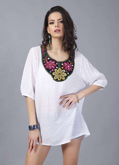 !!! NEW ARRIVED!!! BEAUTIFUL SUMMER TOP IN WHITE