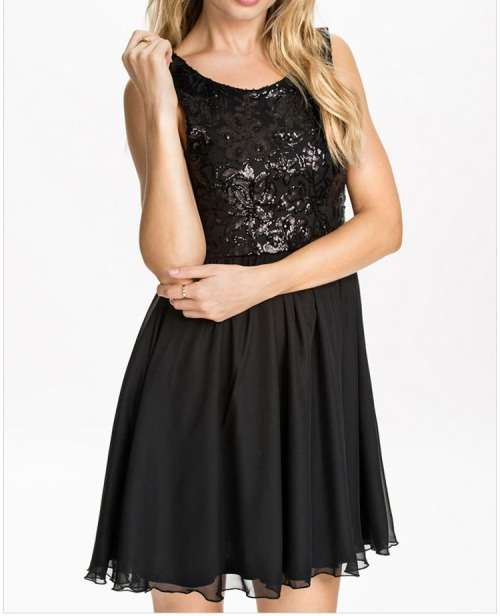 SEXY BLACK DRESS IN SIZE M,L