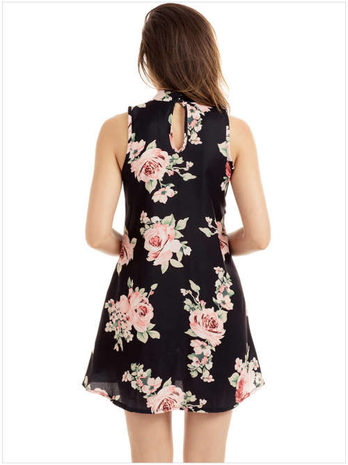 Short floral dress in size L