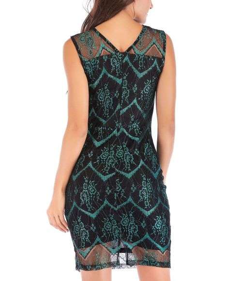 DRESS in size 32