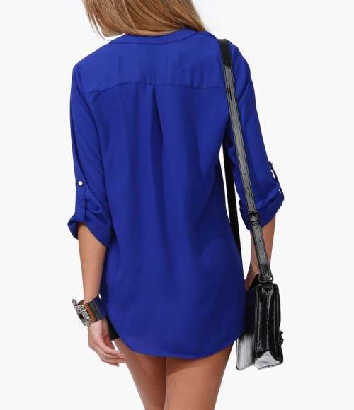 Stunning V-Neck Shirt in blue color in size 28