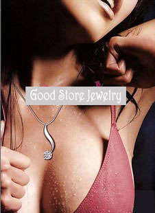 STUNNING SIMULATED NECKLACE IN 18K WHITE GOLD PLATED