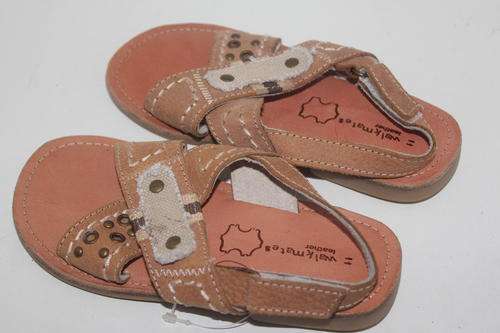 WALKMATES LEATHER SANDALS SIZE 11(KIDDIES)