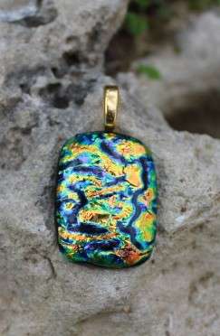 HOT OUT OF THE KILN!!  DICHROIC PENDANT WITH STUNNING COLOURS