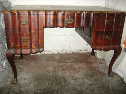 ANTTIQUE WRITING DESK BALL AND CLAW