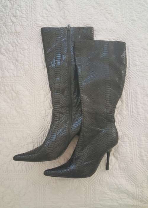 Black Knee High Stiletto Boots Size 6