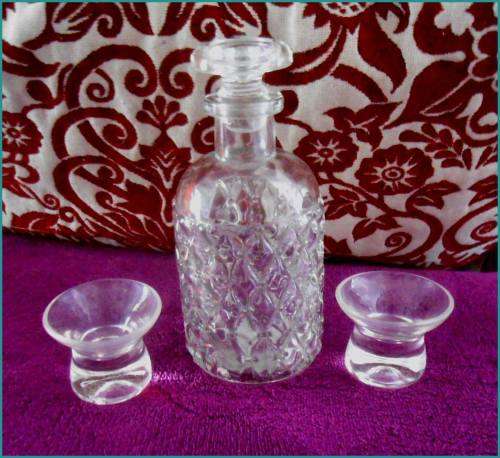 Small Glass Decanter with a Pair of Glass Tot glasses