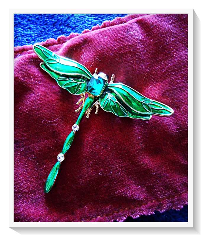 A Fine Classical Style Metal Brooch in Shimmering Green Enamel with a Blue Rhinestone*
