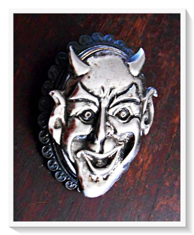 Retro Cacodaemoniacal Metal Brooch Featuring The Devil - One of a Kind Collectable*