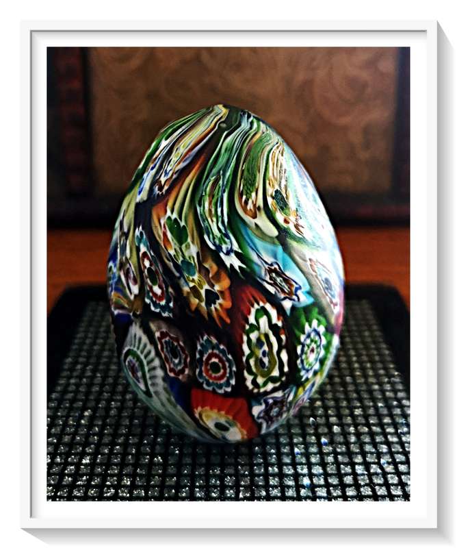 Rare Vintage Murano Millefiori Satin Matte psychedelic Glass Egg Paperweight Circa 1950s Venice ***