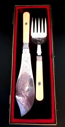 Carvery Set - Bone Handles - Rogers EP - Letter 'B' on handles - Exquisite Set***