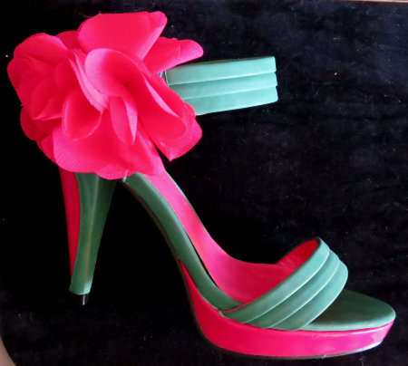 Beautiful Bold and Bright Ladies Shoes - Size 04 - MOISELLE***