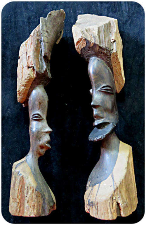 Decorative African Art - 2 Elegant Wood Carvings - Traditional Stylised African Busts - Height:24cm