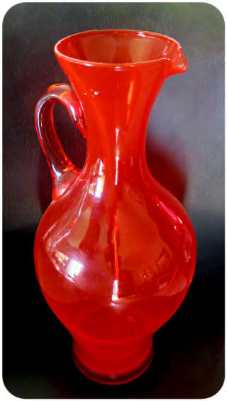 A Fine-Looking and Curvaceous Lava Colored Glass Vase - Height: 360mmx140mm - Buy Yourself a gift *