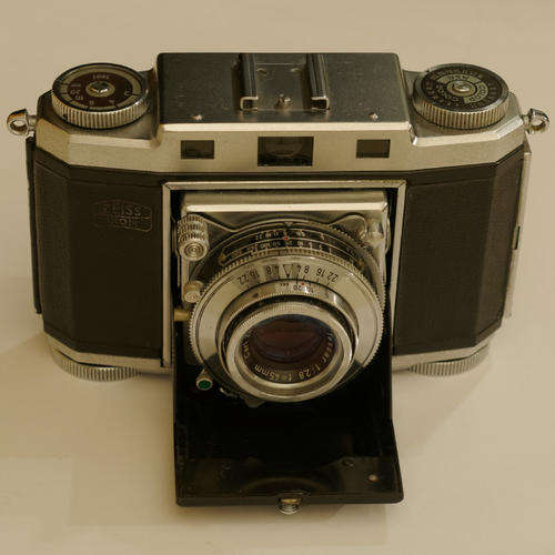 Zeiss Ikon Contina II Folding Rangefinder (Film Tested) - NEW LOW PRICE