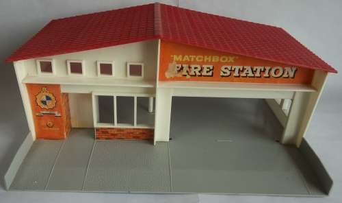 MATCHBOX Lesney 1-75 Series Regular Wheels MF-1 Fire Station