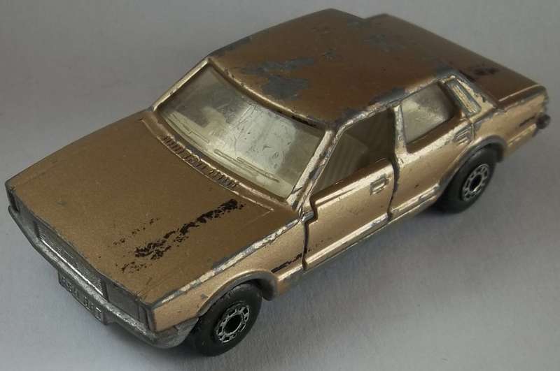 MATCHBOX Lesney Superfast #55 Ford Cortina Made in England 1979 VINTAGE Model Car