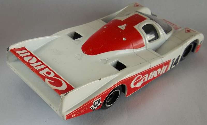 Corgi Toys 1/43 SCALE - 11cm Long Porsche 956 Scale Model Car Vintage 1985