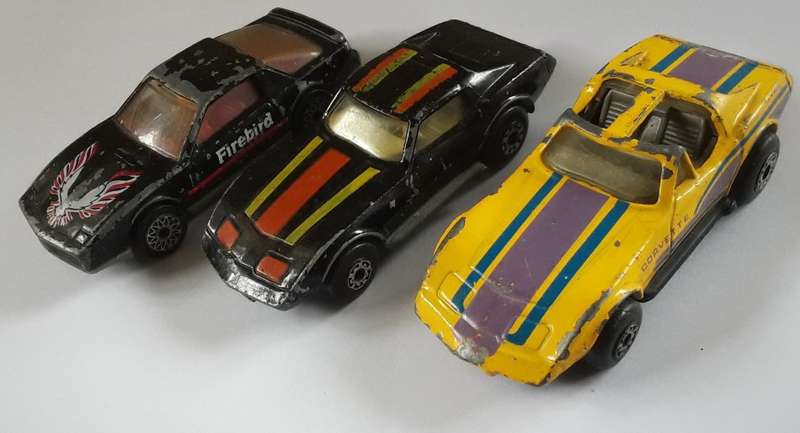 COLLECTION of 25 Matchbox Models + 1 Corgi Land Rover - Play worn Models - 1980s