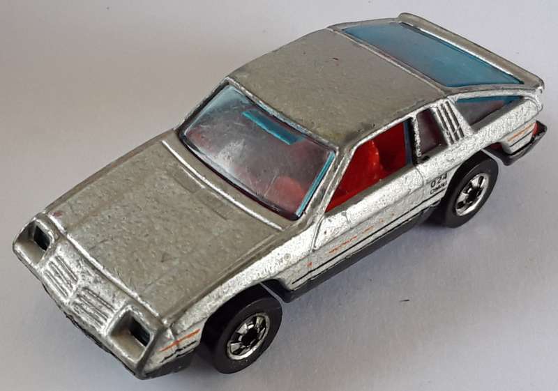 Hot Wheels Omni 024 Matchbox Scale Model Car Made in 1980 Vinage Model HOTWHEELS