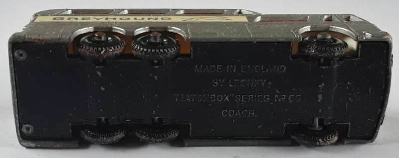 MATCHBOX Lesney 1-75 Series Regular Wheels #66 Greyhound Coach Made in England Die Cast Model
