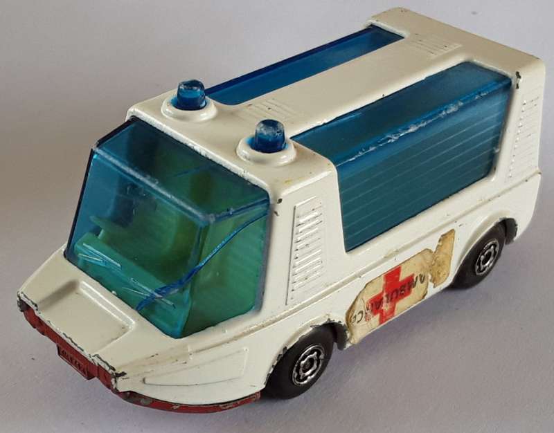 MATCHBOX Lesney Superfast #46 Stretcha Fetcha Ambulance MADE IN ENGLAND Vintage