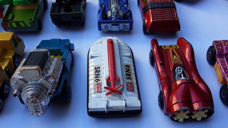 MATCHBOX & Corgi Juniors Lot of 18 ALL made in England Vintage Model Cars