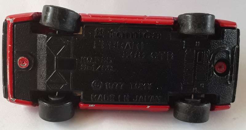 Tomica Ferrari 308 GTS Made in Japan Matchbox Scale Model Highly detailed