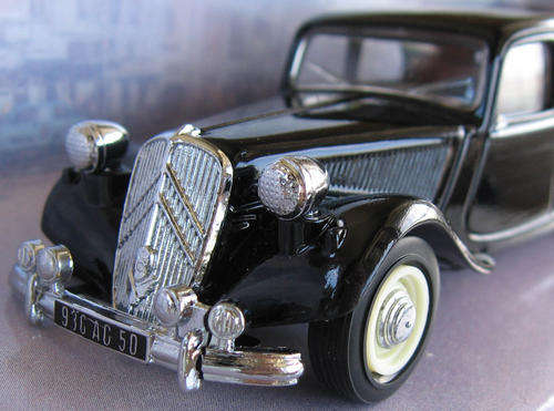 BOXED Dinky DY-22  1952 Citroen 15 CV 1990 Model Die Cast